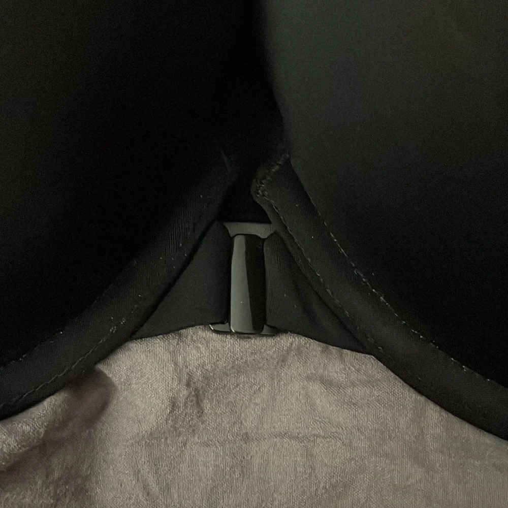 Victoria Secrect Bra - Picture 2 of 4